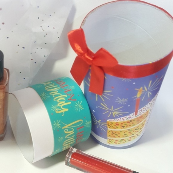 🎶 MTV Graphic Tee Liquid Tie Dye Rainbow TShirt - Picture 6 of 7